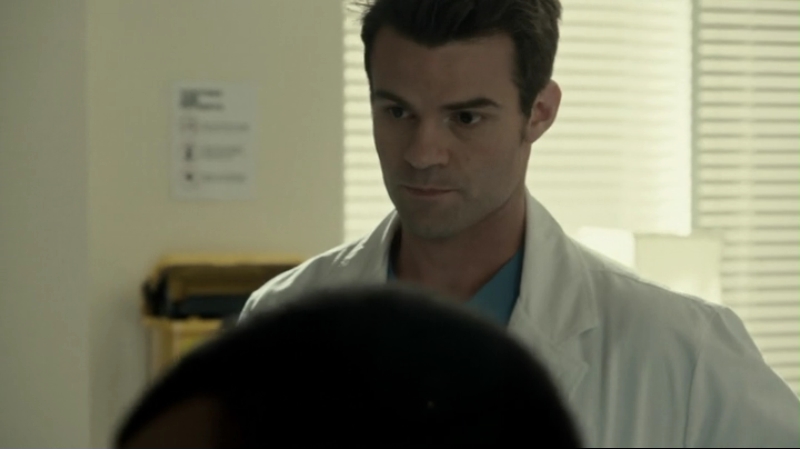 VampireDiariesWorld-dot-org_SavingHope2x15-1331.jpg VampireDiariesWorld-dot-org_SavingHope2x15-1331.jpg