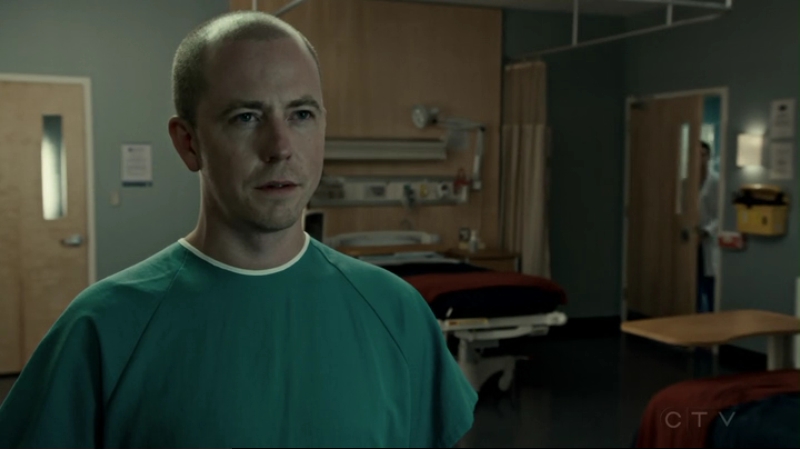 VampireDiariesWorld-dot-org_SavingHope2x15-1805.jpg