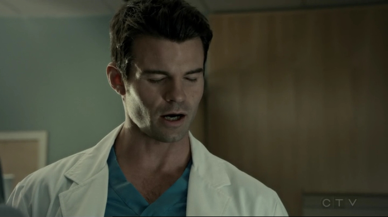 VampireDiariesWorld-dot-org_SavingHope2x15-1868.jpg