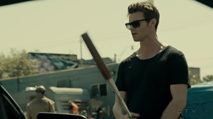 VampireDiariesWorld-dot-org_SavingHope2x16-0079.jpg