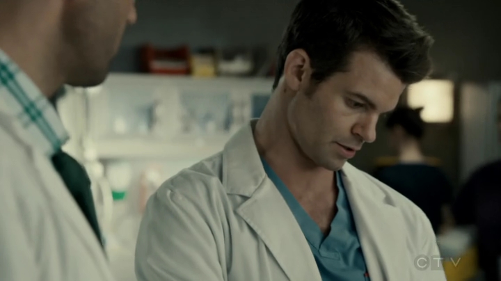 VampireDiariesWorld-dot-org_SavingHope2x16-0532.jpg