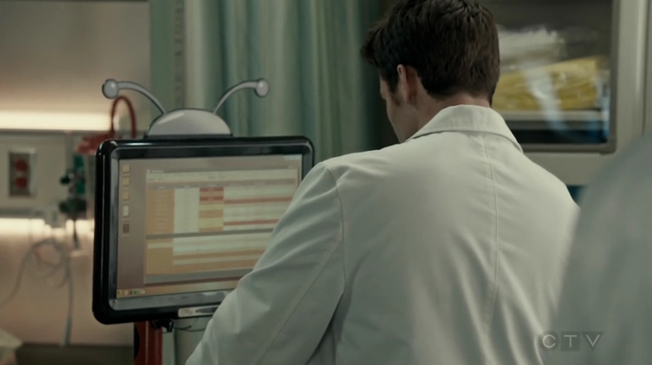 VampireDiariesWorld-dot-org_SavingHope2x16-0605.jpg