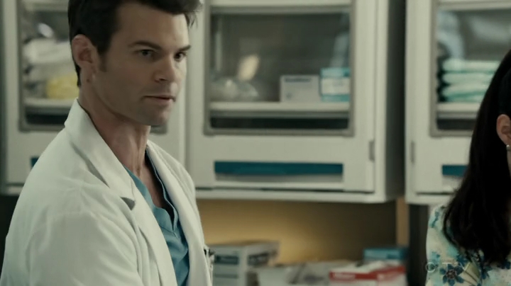 VampireDiariesWorld-dot-org_SavingHope2x16-0645.jpg VampireDiariesWorld-dot-org_SavingHope2x16-0645.jpg
