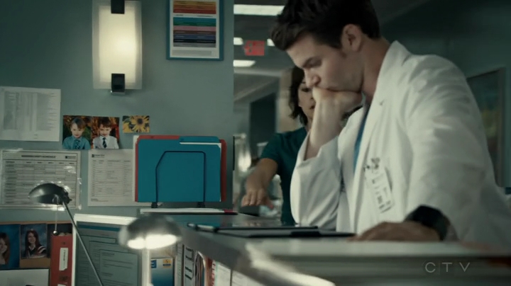 VampireDiariesWorld-dot-org_SavingHope2x16-1736.jpg
