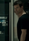 VampireDiariesWorld-dot-org_SavingHope2x16-2500.jpg