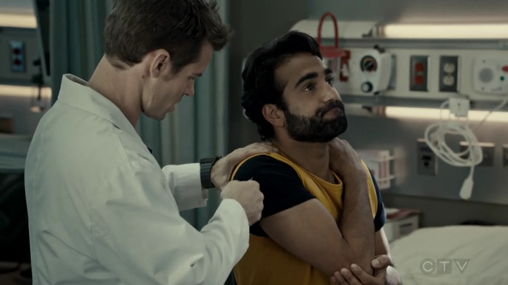 VampireDiariesWorld-dot-org_SavingHope2x17-0552.jpg
