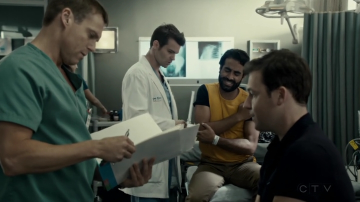 VampireDiariesWorld-dot-org_SavingHope2x17-0566.jpg