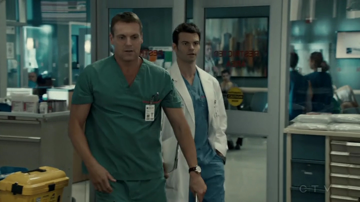 VampireDiariesWorld-dot-org_SavingHope2x17-1499.jpg