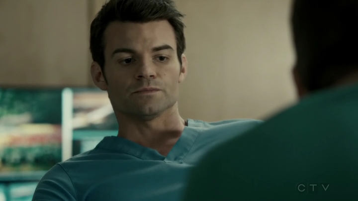 VampireDiariesWorld-dot-org_SavingHope2x17-2479.jpg VampireDiariesWorld-dot-org_SavingHope2x17-2479.jpg