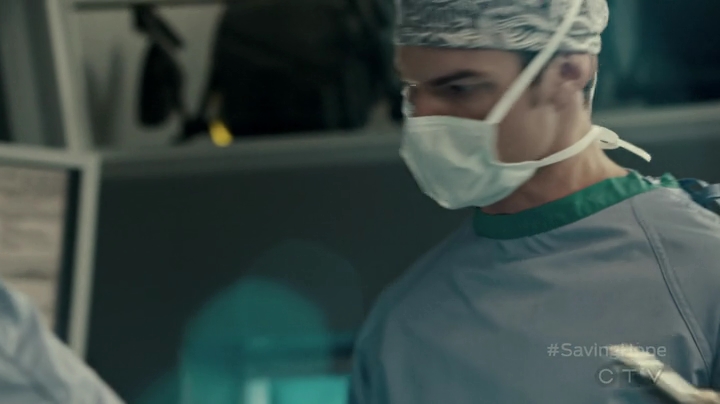 VampireDiariesWorld-dot-org_SavingHope2x18-0828.jpg