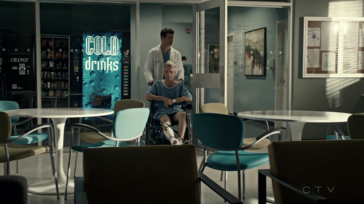 VampireDiariesWorld-dot-org_SavingHope2x18-1772.jpg