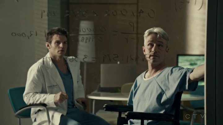 VampireDiariesWorld-dot-org_SavingHope2x18-1828.jpg