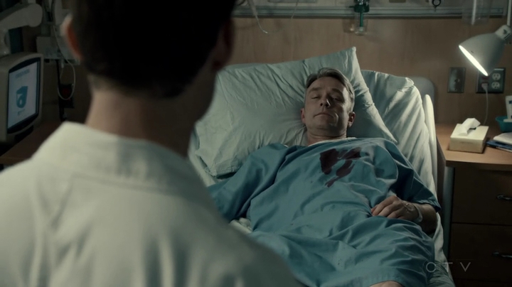 VampireDiariesWorld-dot-org_SavingHope2x18-2361.jpg