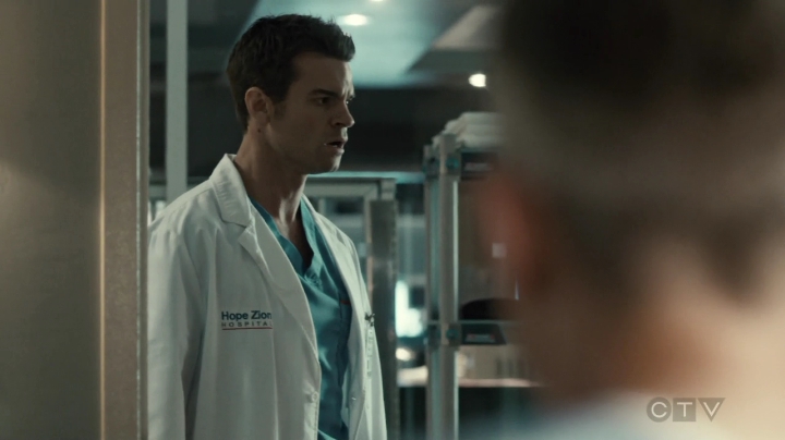 VampireDiariesWorld-dot-org_SavingHope3x01-0099.jpg