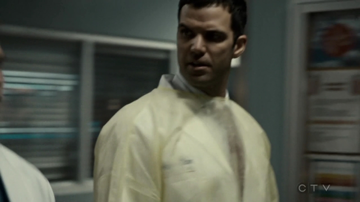 VampireDiariesWorld-dot-org_SavingHope3x01-0455.jpg