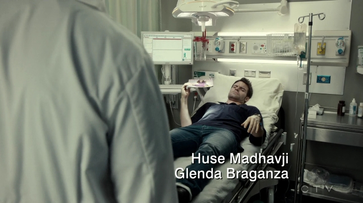 VampireDiariesWorld-dot-org_SavingHope3x02-0162.jpg