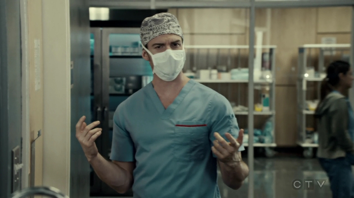 VampireDiariesWorld-dot-org_SavingHope3x02-0490.jpg