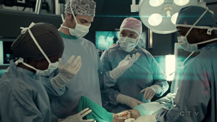 VampireDiariesWorld-dot-org_SavingHope3x02-0713.jpg
