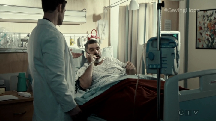 VampireDiariesWorld-dot-org_SavingHope3x02-0903.jpg