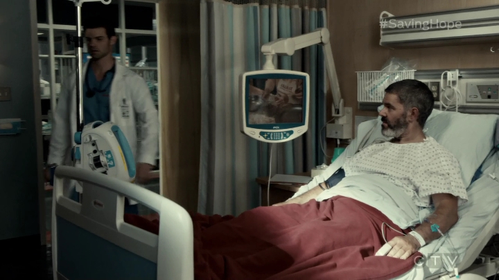 VampireDiariesWorld-dot-org_SavingHope3x02-1395.jpg