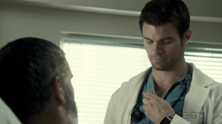 VampireDiariesWorld-dot-org_SavingHope3x02-1449.jpg