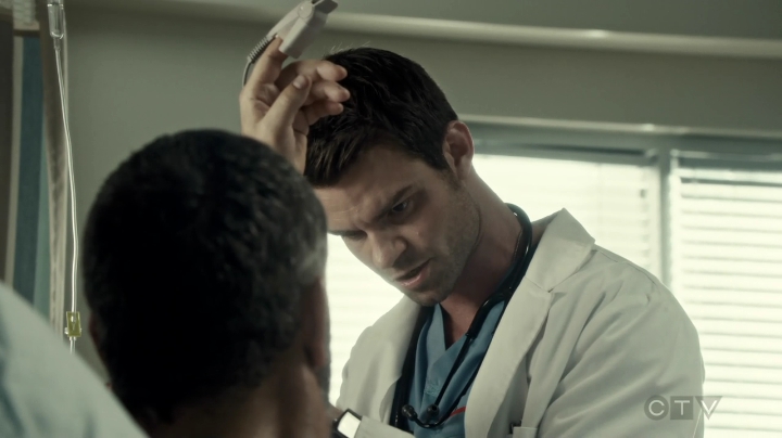 VampireDiariesWorld-dot-org_SavingHope3x02-1501.jpg
