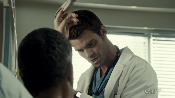 VampireDiariesWorld-dot-org_SavingHope3x02-1502.jpg