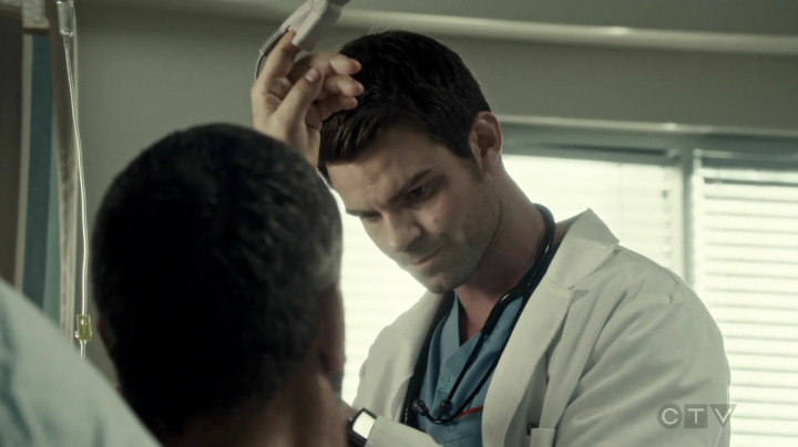 VampireDiariesWorld-dot-org_SavingHope3x02-1503.jpg