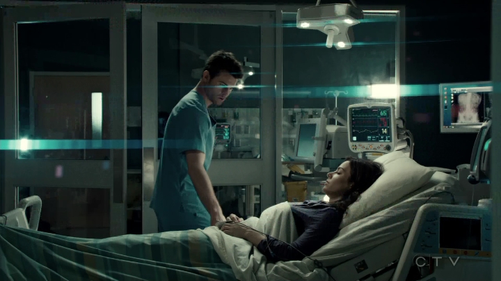 VampireDiariesWorld-dot-org_SavingHope3x02-2308.jpg