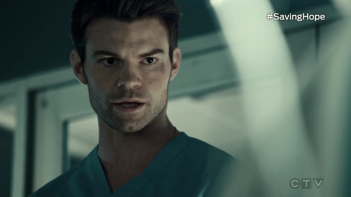 VampireDiariesWorld-dot-org_SavingHope3x03-0015.jpg