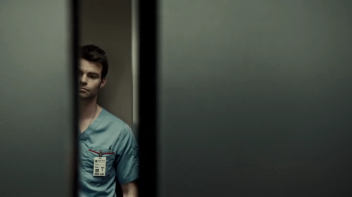 VampireDiariesWorld-dot-org_SavingHope3x03-0259.jpg