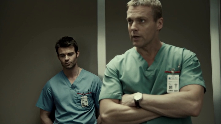 VampireDiariesWorld-dot-org_SavingHope3x03-0288.jpg
