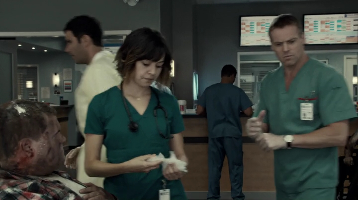 VampireDiariesWorld-dot-org_SavingHope3x03-0305.jpg