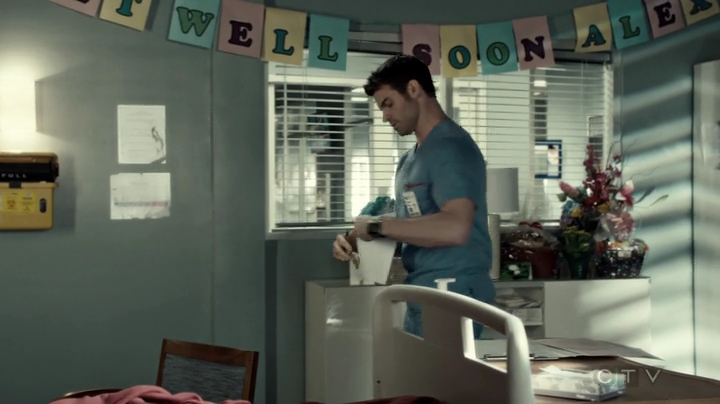 VampireDiariesWorld-dot-org_SavingHope3x03-1666.jpg