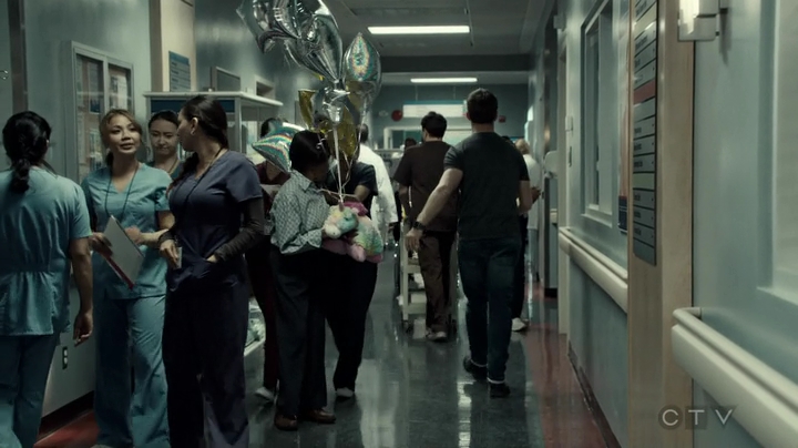 VampireDiariesWorld-dot-org_SavingHope3x03-2433.jpg