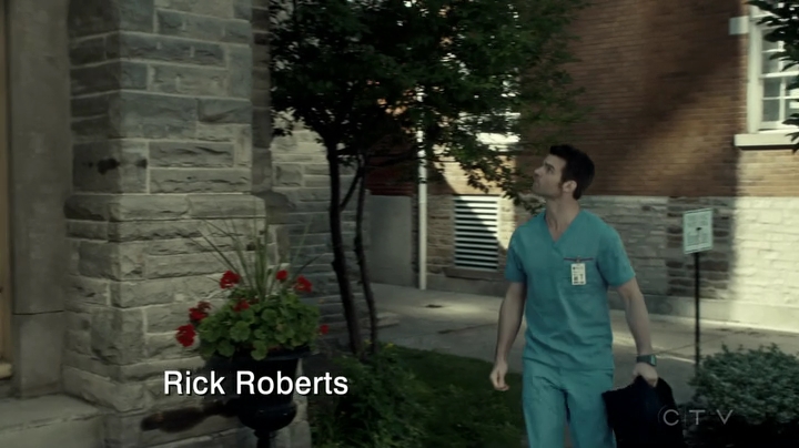 VampireDiariesWorld-dot-org_SavingHope3x04-0101.jpg