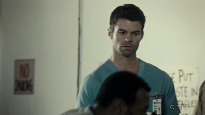 VampireDiariesWorld-dot-org_SavingHope3x04-0144.jpg