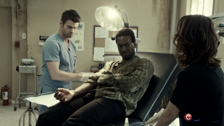 VampireDiariesWorld-dot-org_SavingHope3x04-0393.jpg