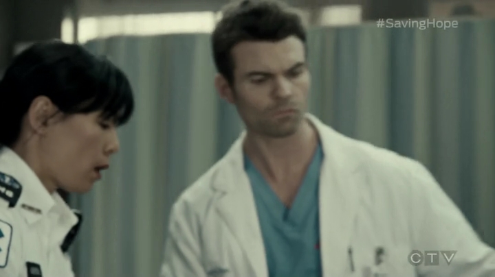 VampireDiariesWorld-dot-org_SavingHope3x05-0317.jpg