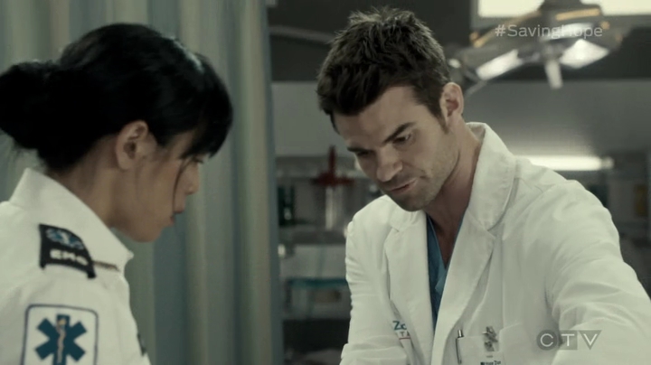 VampireDiariesWorld-dot-org_SavingHope3x05-0320.jpg