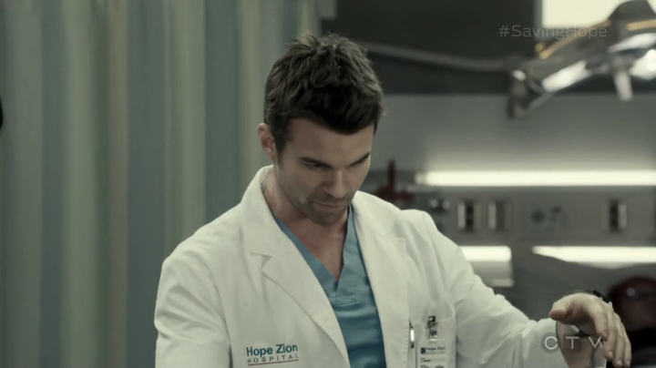 VampireDiariesWorld-dot-org_SavingHope3x05-0329.jpg