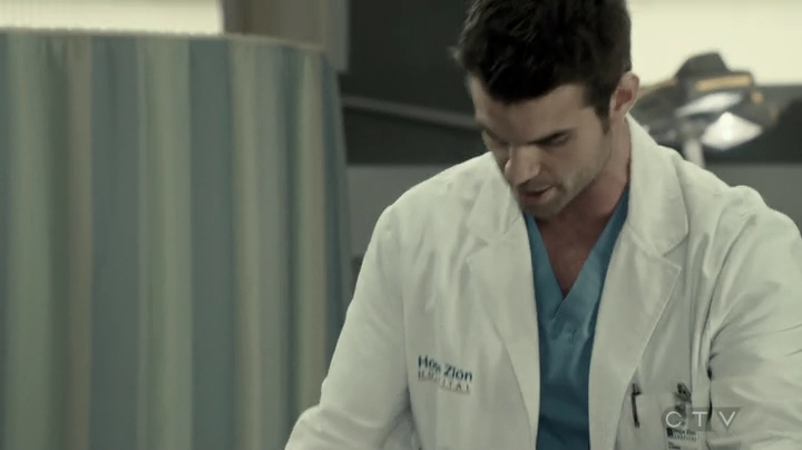 VampireDiariesWorld-dot-org_SavingHope3x05-0330.jpg