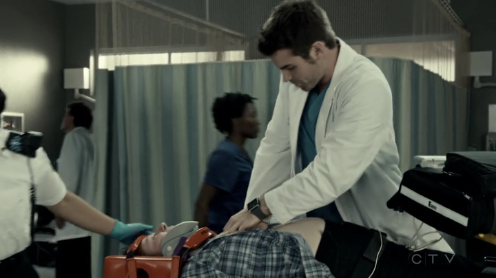 VampireDiariesWorld-dot-org_SavingHope3x05-0331.jpg