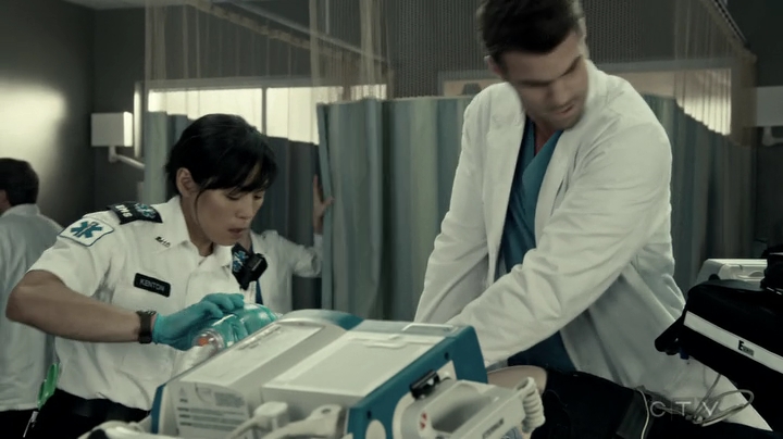 VampireDiariesWorld-dot-org_SavingHope3x05-0333.jpg