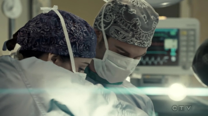 VampireDiariesWorld-dot-org_SavingHope3x05-0585.jpg