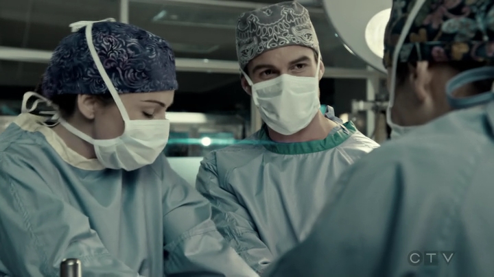 VampireDiariesWorld-dot-org_SavingHope3x05-0600.jpg