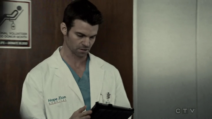 VampireDiariesWorld-dot-org_SavingHope3x05-0670.jpg