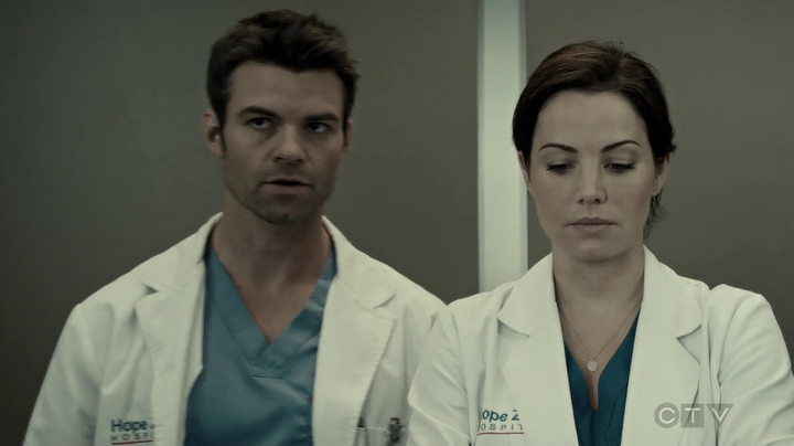 VampireDiariesWorld-dot-org_SavingHope3x05-0704.jpg