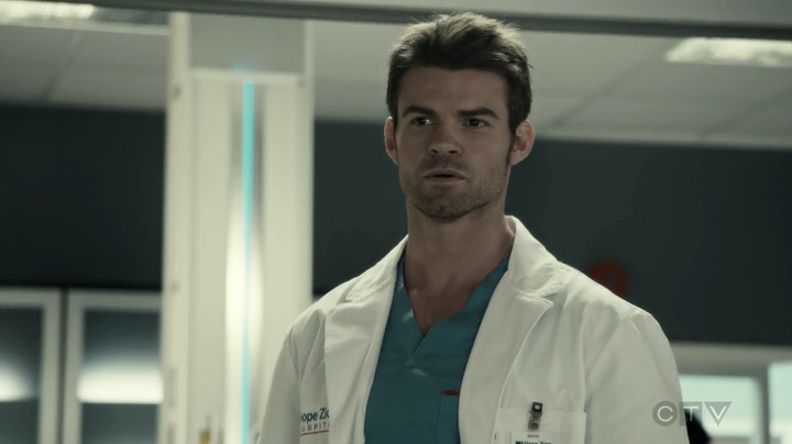 VampireDiariesWorld-dot-org_SavingHope3x05-0838.jpg