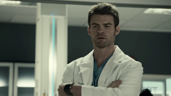 VampireDiariesWorld-dot-org_SavingHope3x05-0839.jpg